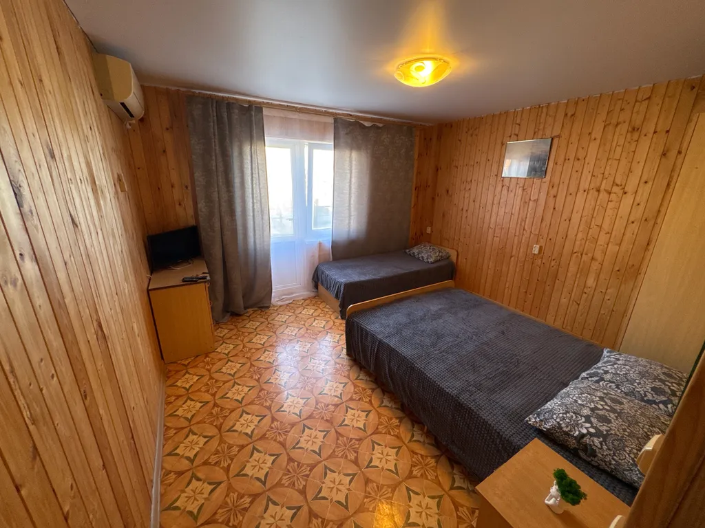 Квартира Пятиместный номер "Люкс" с кухней №7 — аренда посуточно в Ольгинка