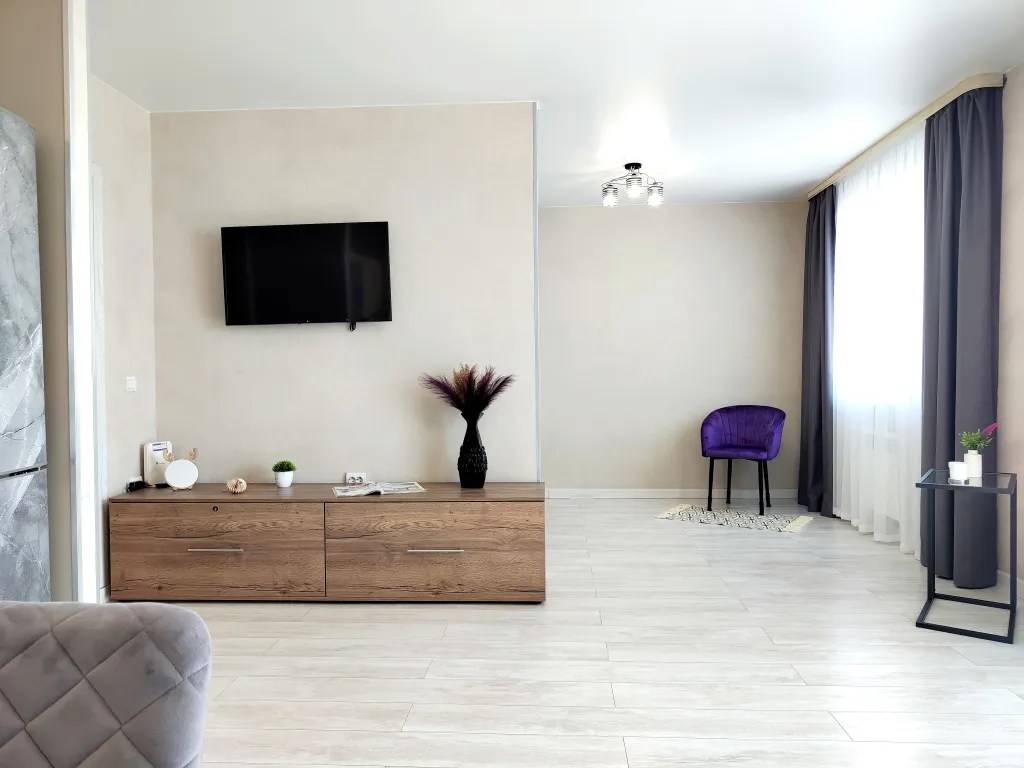 Квартира с видом на реку и горы