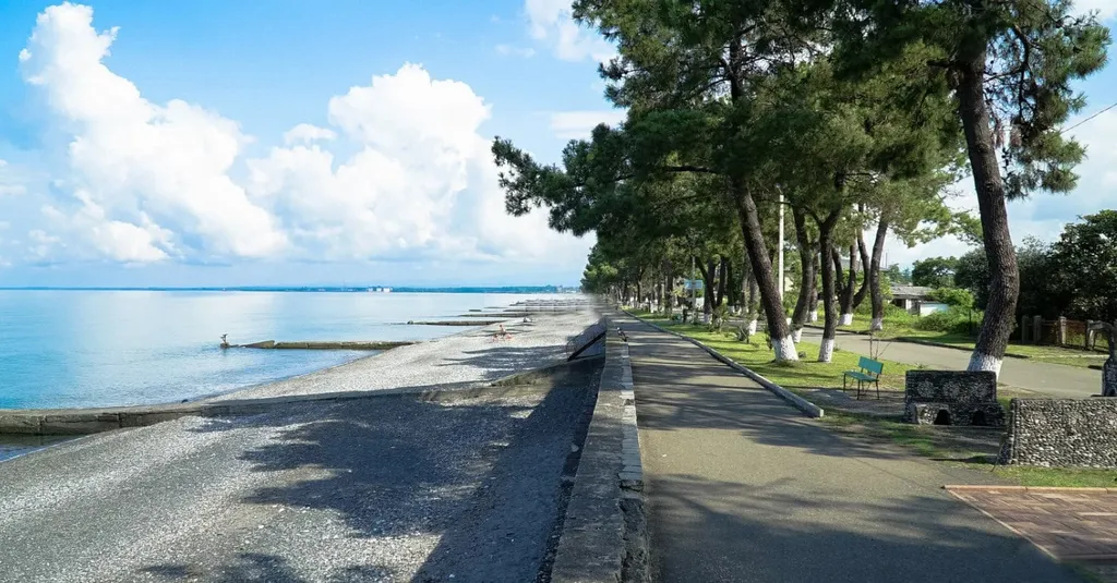 Комнаты в двухэтажном доме на берегу моря