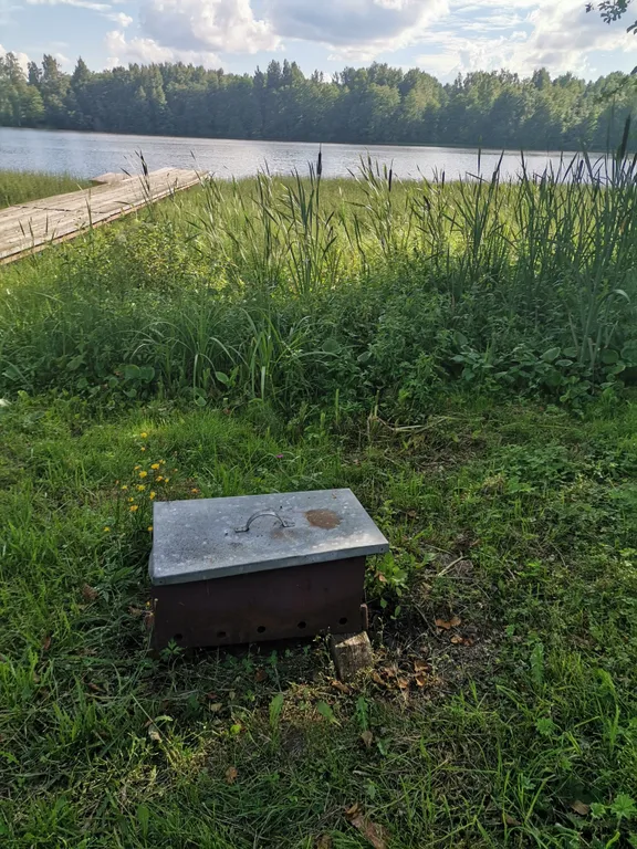 Коттедж Уютный Домик Пряник на берегу озера рядом с лесом — Сланцы