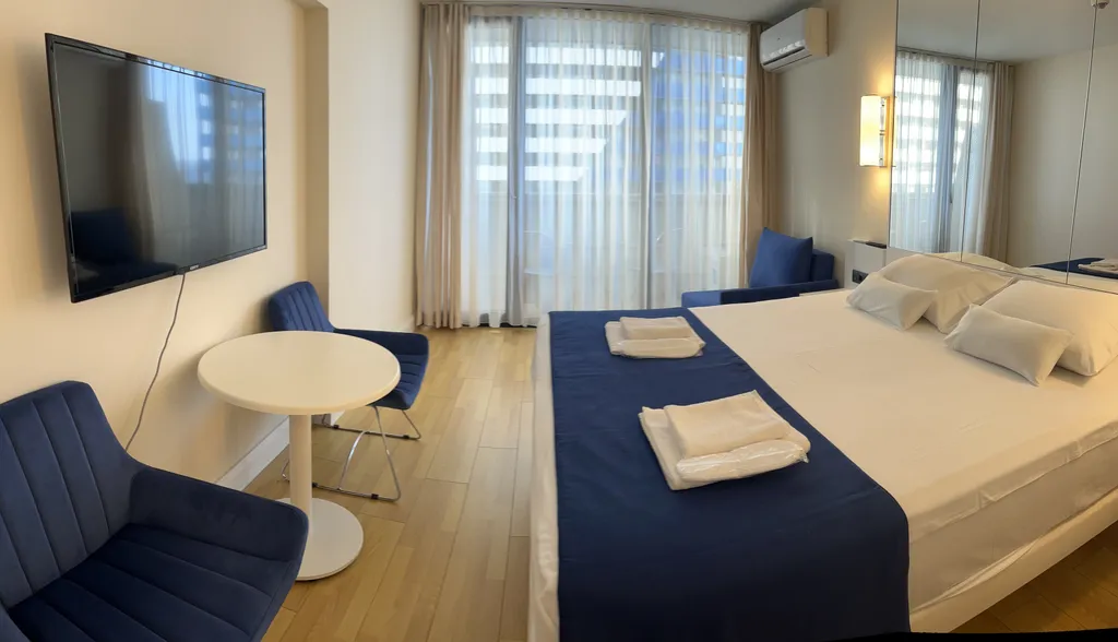 Студия на 1-й линии с видом на море в небоскребе Орби Сити Батуми