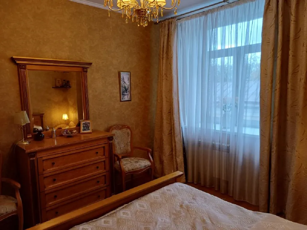 Исторический центр Полоцка 2-комнатная квартира, сталинка