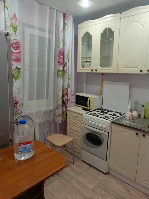 После ремонта однокомнатная квартира, всё необходимое для проживания