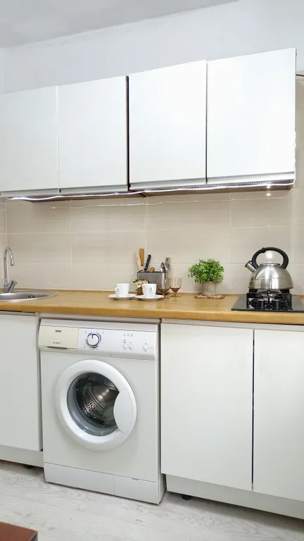 Трехкомнатная квартира 63м в Орбите