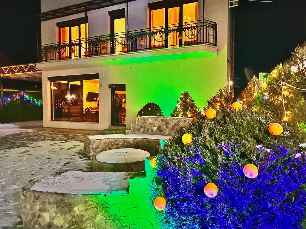 Коттедж, бассейн теплый, баня для семейного отдыха до 8 гостей