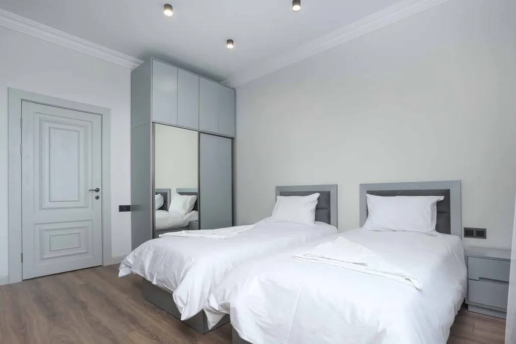 Стильная квартира в 15 мин. ходьбы от площади Республики / Стей Инн