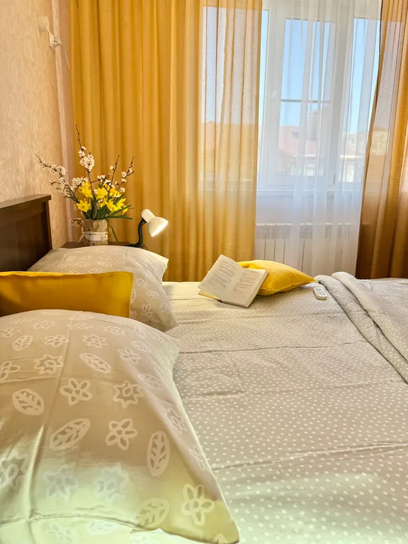 Уютная двухкомнатная квартира рядом с Крещенским парком