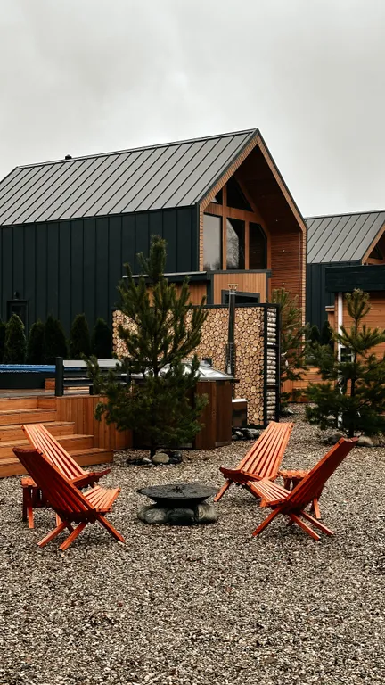 Коттедж Уютный дом с камином, чаном, мангальной зоной, видом на лес — Семеновское