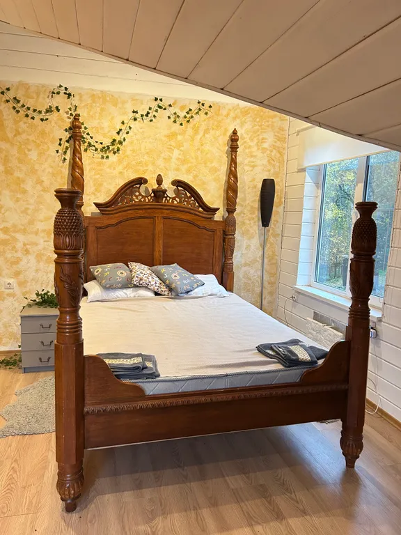 Коттедж Коттедж на 16 мест, семейные праздники, для ретриты, мероприятия, баня — Москва