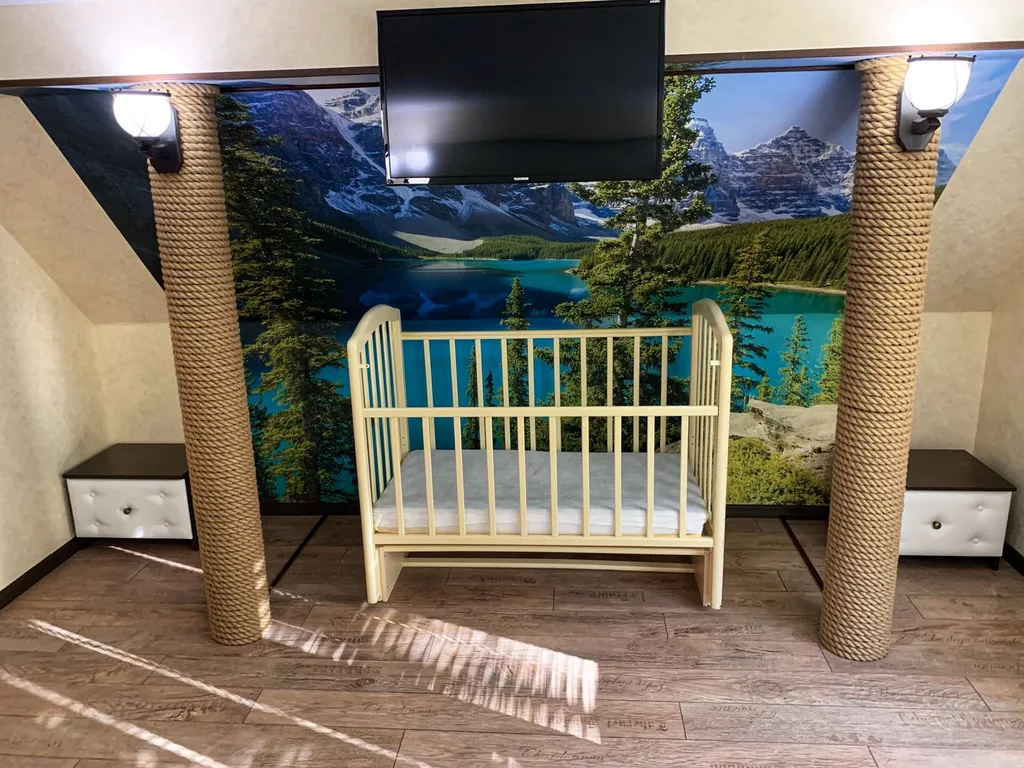 Дом в лесу с бассейном и баней