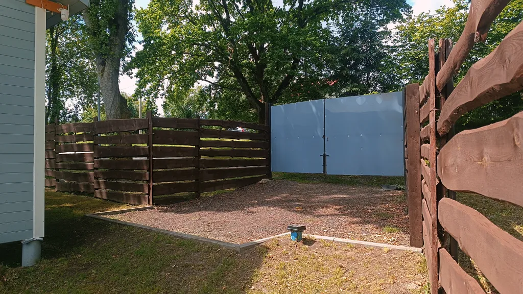 Дом на берегу озера