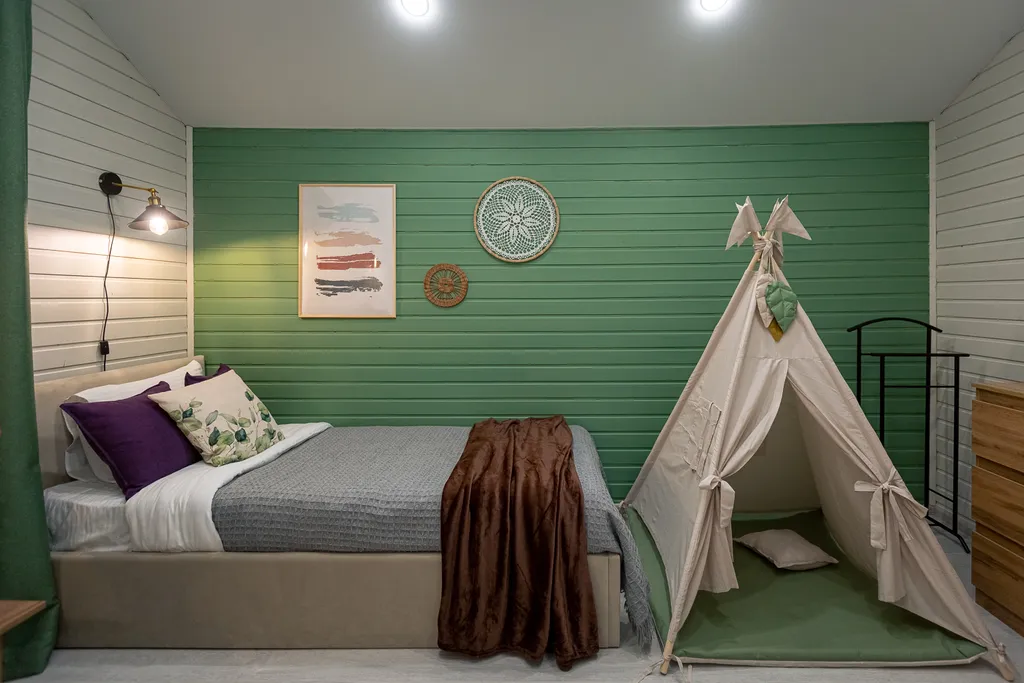 Изумрудный - дом с игровой зоной и костровой чашей