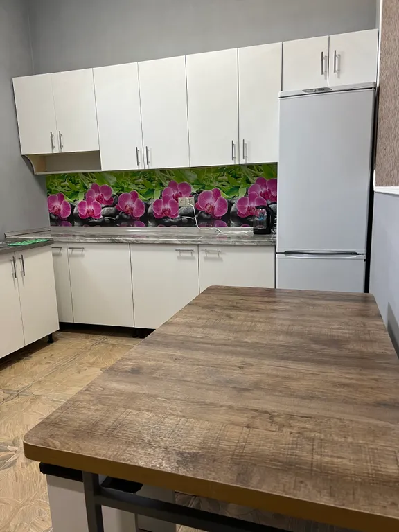 Домик чуть дальше набережной