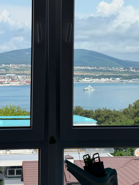 Квартира Апартаменты с видом на море около отеля Метрополь — Геленджик