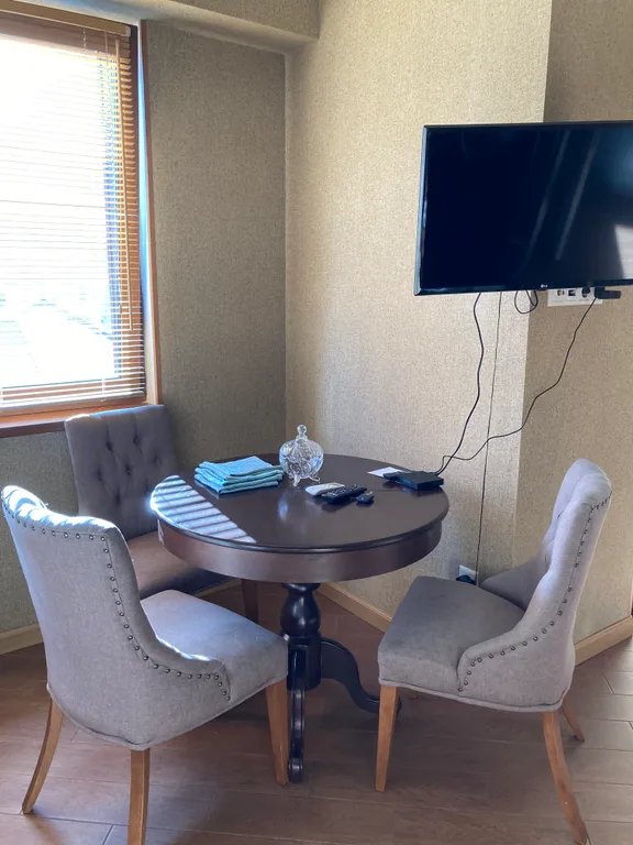 2х-уровневый апартамент, балкон с видом на горы