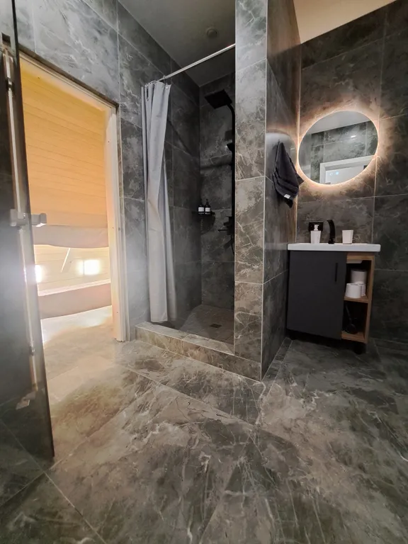 Дом с сауной и террасой