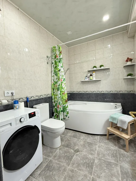 Винтажная квартира с камином в центральном районе Тбилиси, Чугурети