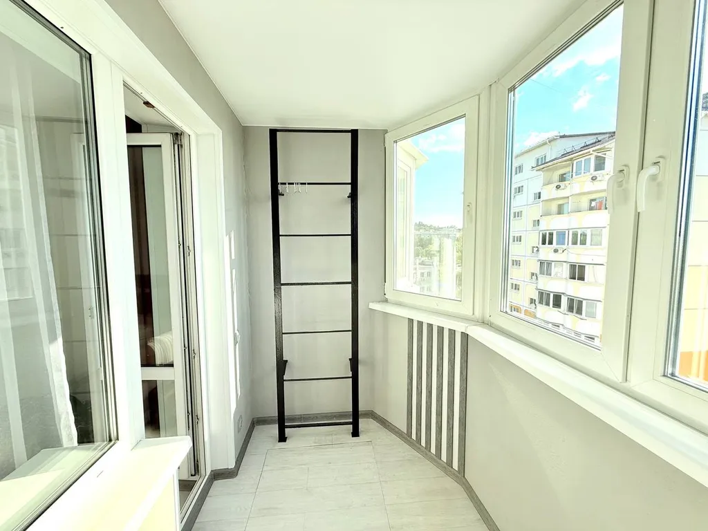 Уютная двухкомнатная квартира с большой гостиной