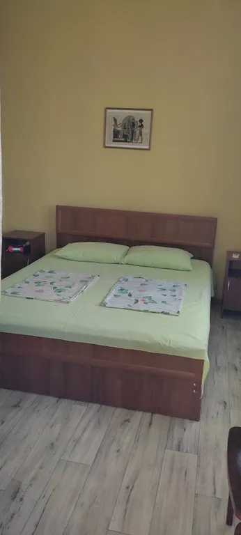 Квартира Двухместная комната эконом класса с кондиционером — аренда посуточно в Гагра