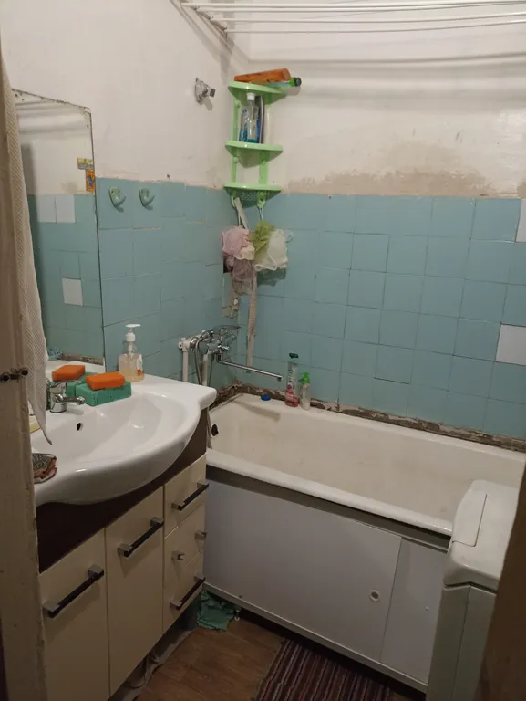 Комната в коммуналке