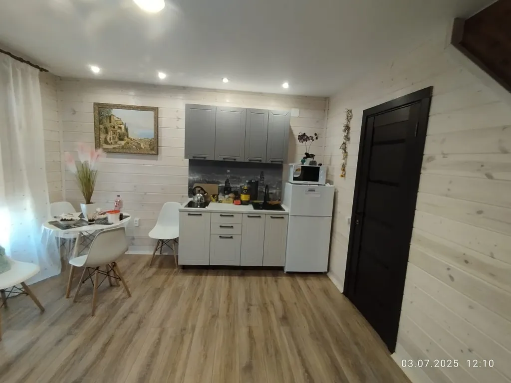 Коттедж Котедж в тихом саду у моря — аренда посуточно в Феодосия