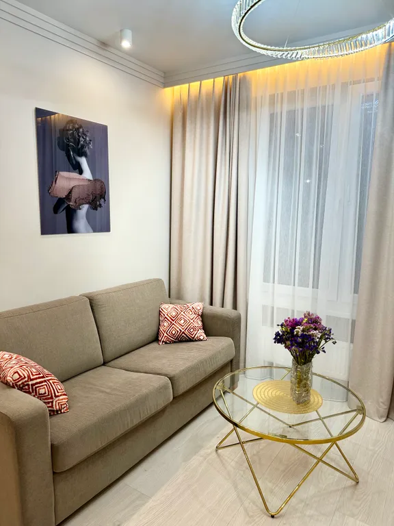 Яркая и современная квартира около Западного пляжа