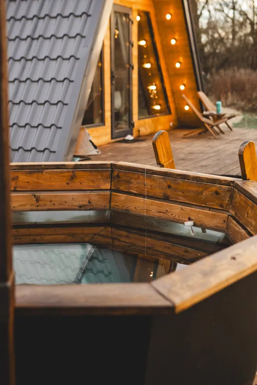 Стильный Афрейм-дом у леса