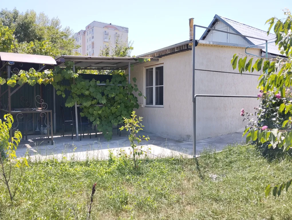 Уютный дом около парка