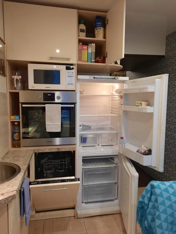 Комфортная квартира с одним из лучших видов на город, залив и сопки