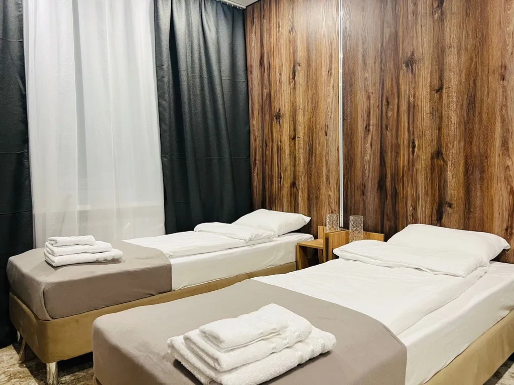 Квартира Двухместная студия с видом на горы и двумя отдельными кроватями. — аренда посуточно в Кировск