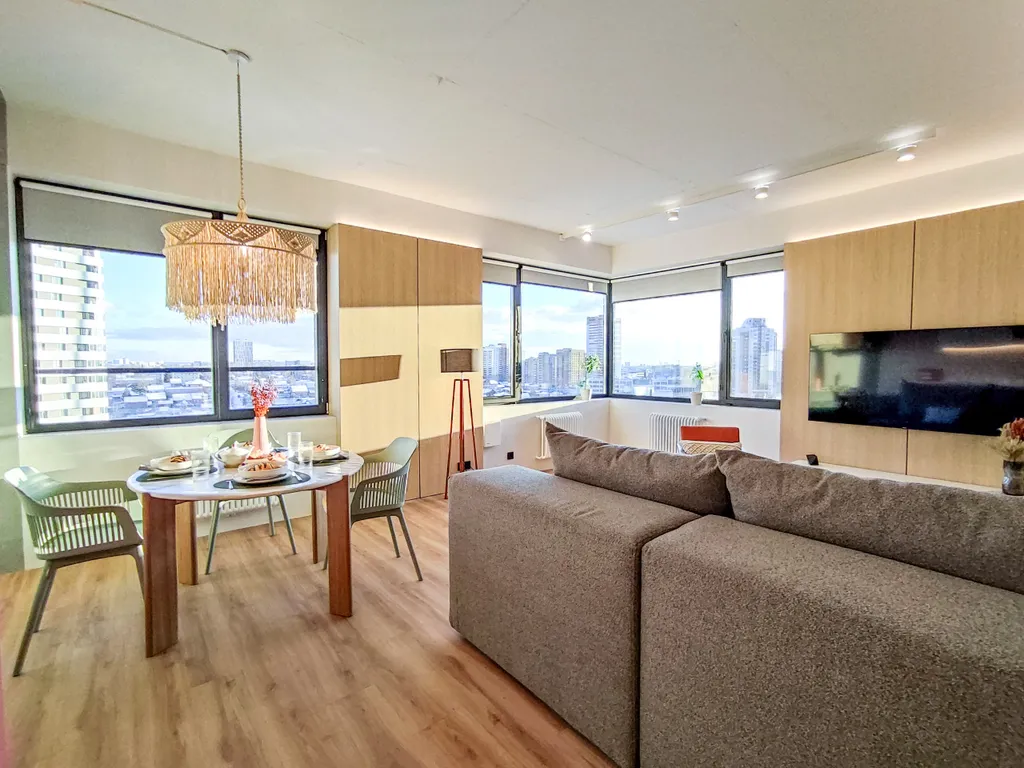 Квартира в небоскребе Тихомиров