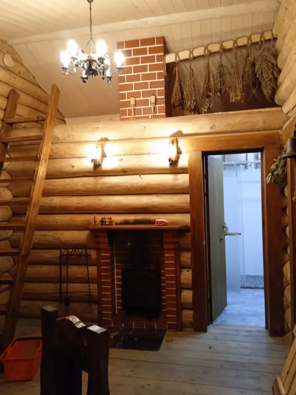 Дом,русская баня в охраняемом поселке