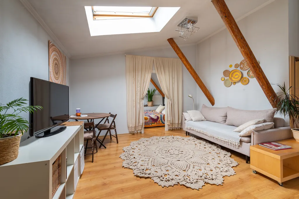 Квартира Квартира Просторная мансарда в самом центре — Москва