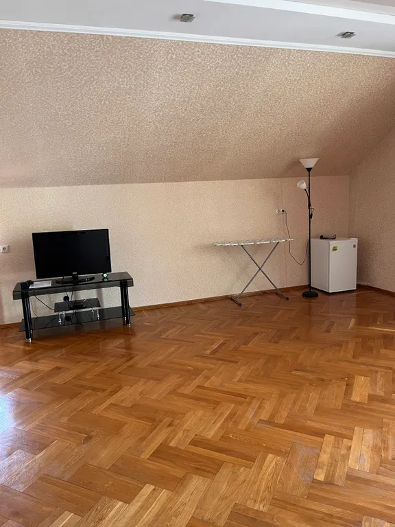 Квартира Квартира Трёхместный люкс номер с видом на горы — Гагра