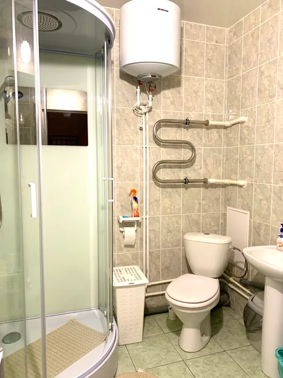 Студия в доме у метро