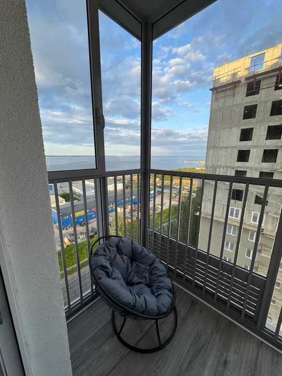 Уютная студия с видом на озеро