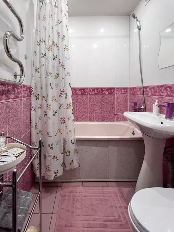 Уютная двухкомнатная квартира в центре рядом с вокзалом и ТЦ Кардинал