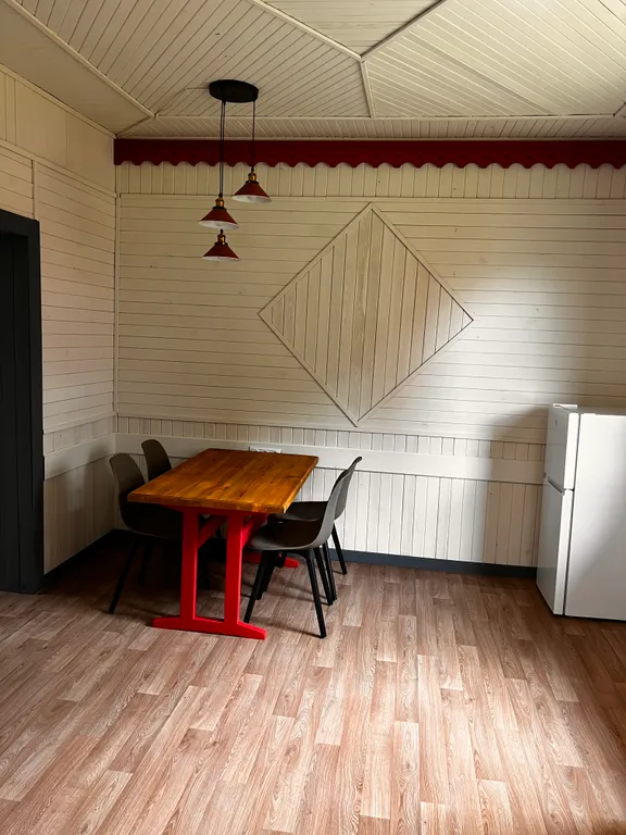 Двухэтажный домик с видом на залив