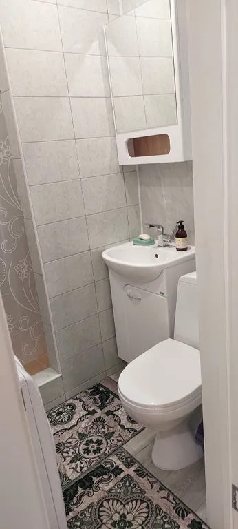 Стильная однушка в фисташковом цвете