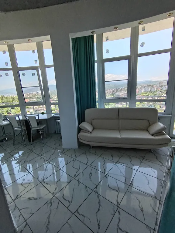 Квартира Квартира с видом на море и горы в самом центре — Сочи