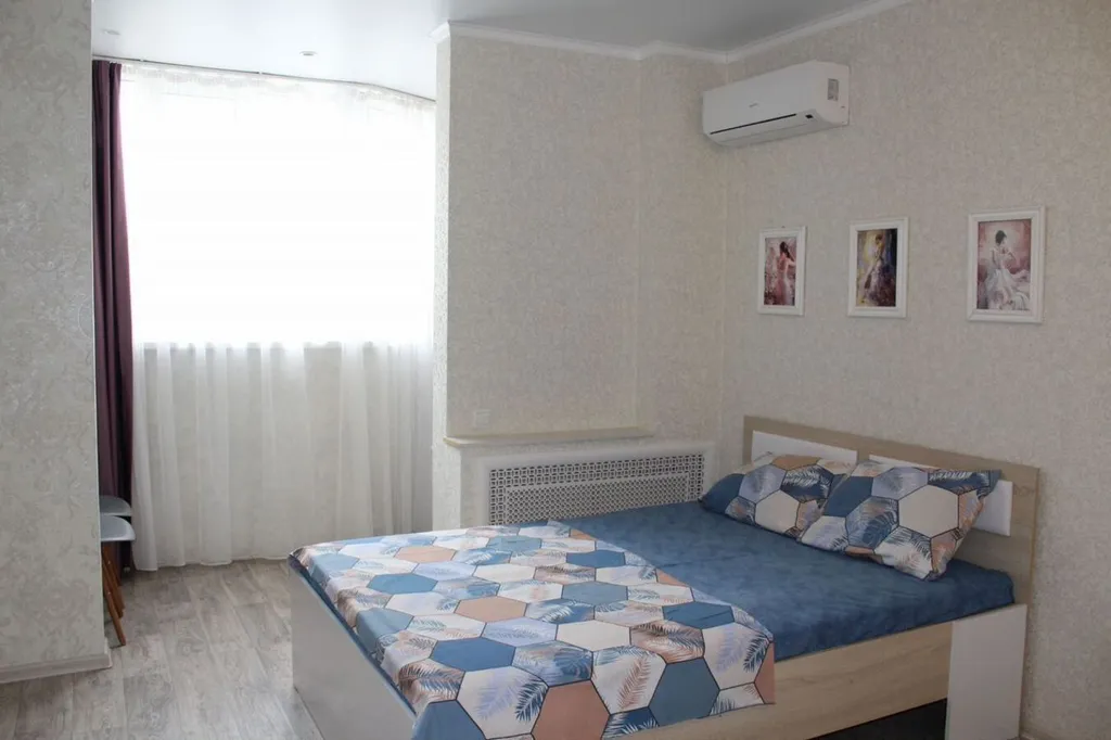 Однокомнатная квартира — аренда посуточно в Оренбург