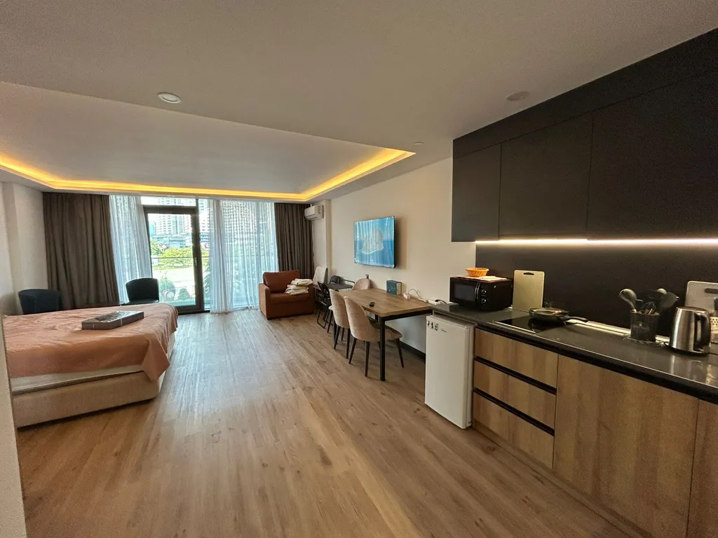 Апартаменты на самом берегу моря в жк Batumi View