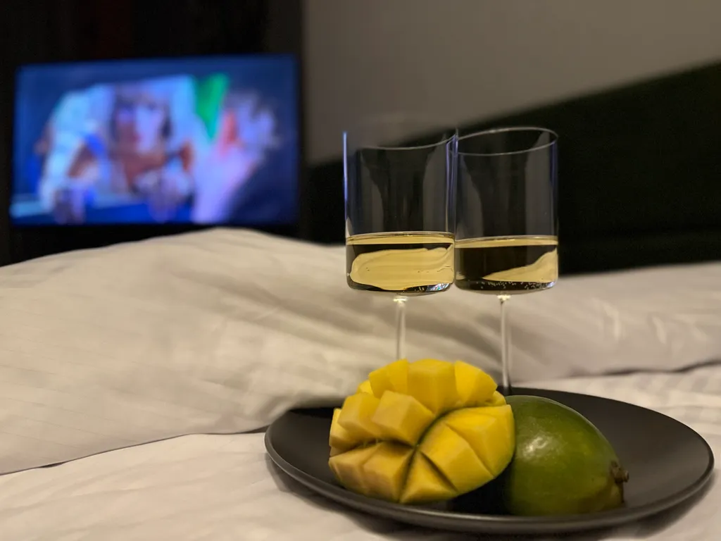 Эксклюзивный дизайнерский ремонт с элементами ручной работы