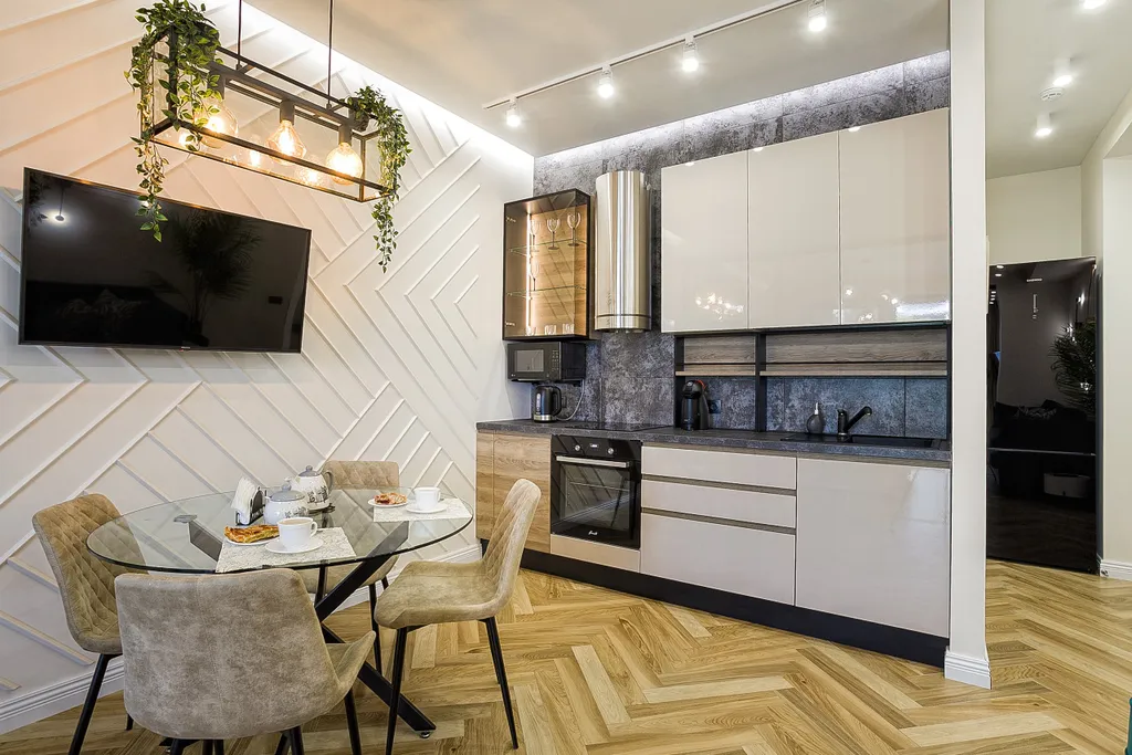 Студия с дизайнерским ремонтом в парковой зоне с террасой