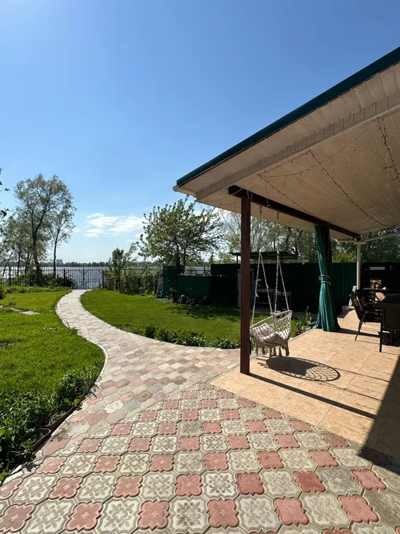 Дом с баней на берегу реки в 10 минутах от центра города