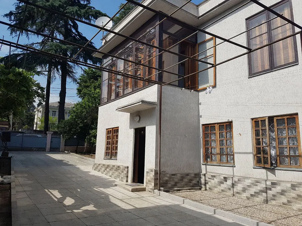 Коттедж Дом недалеко от моря — аренда посуточно в Сухум