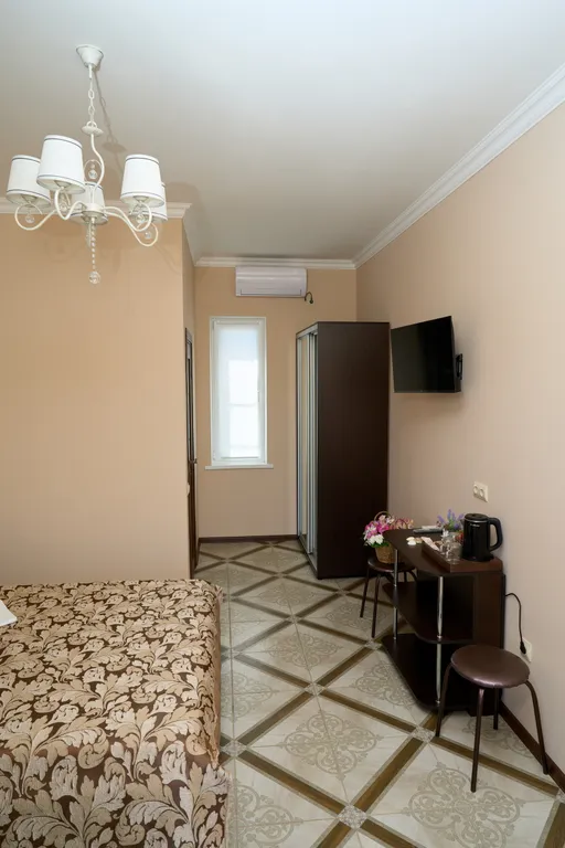 Квартира Квартира Трёхместный номер комфортный с 1 двуспальной кроватью и 1 односпальной — Кучугуры