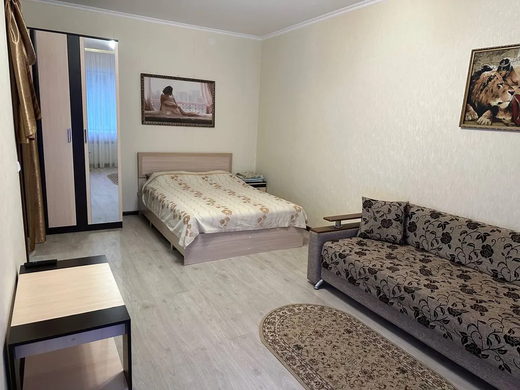 Уютная квартира в новом молодежном районе — аренда посуточно в Липецк