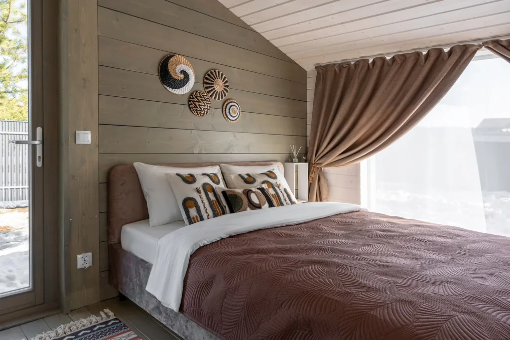 Дом под соснами