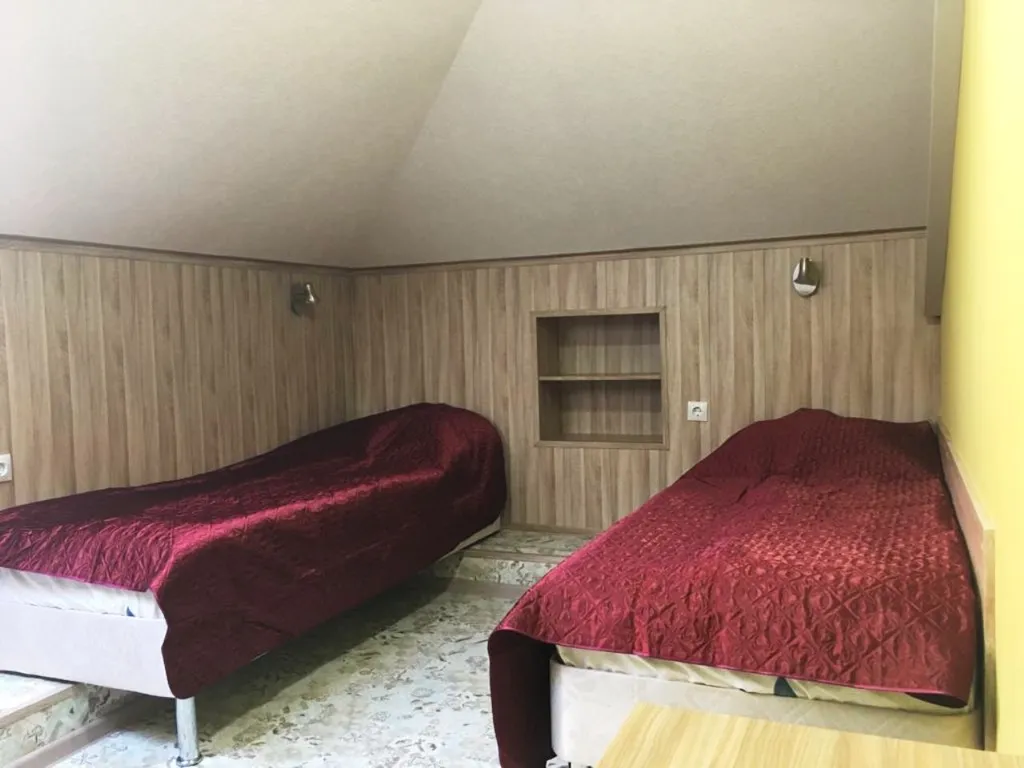 Трехкомнатная квартира на мансарде в 100 метрах от моря